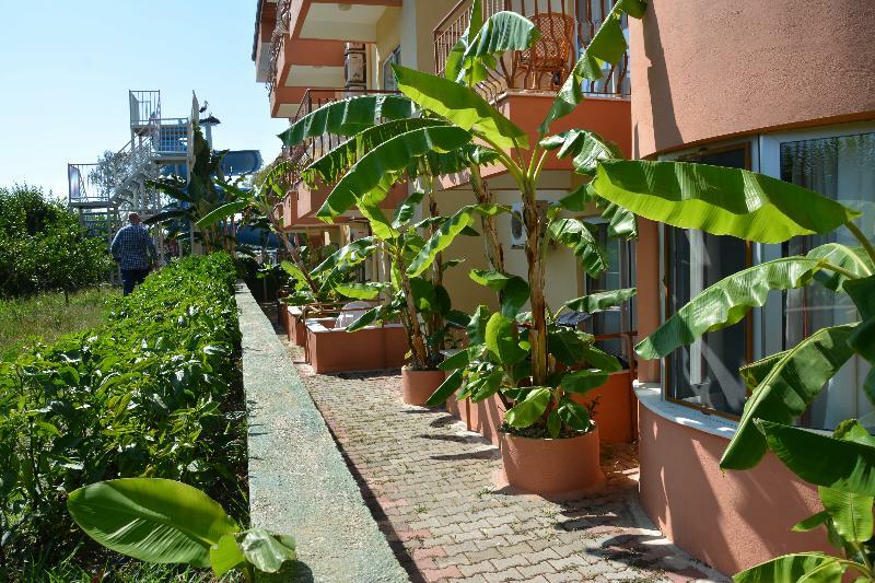 Yavuzhan Hotel Side Exterior photo